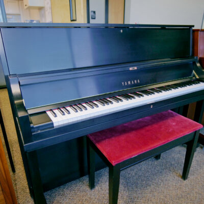 Yamaha P22 Studio Piano
